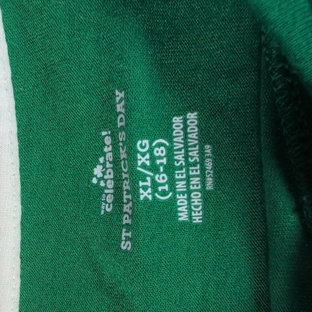 St. Patrick's Day Green T-Shirt with Cat Graphic Size XL - Picture 3 of 8